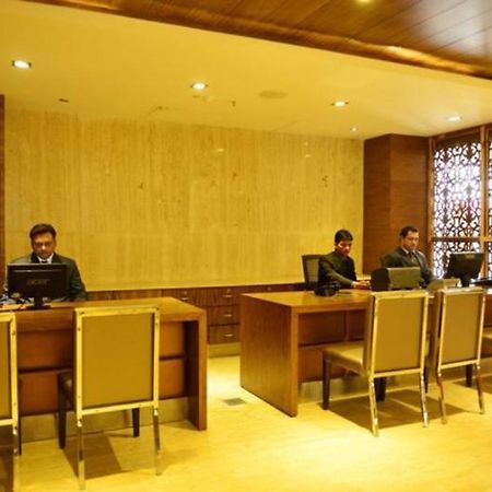 Capital O 9960 Hotel Grand Himayat Hyderabad Exterior photo