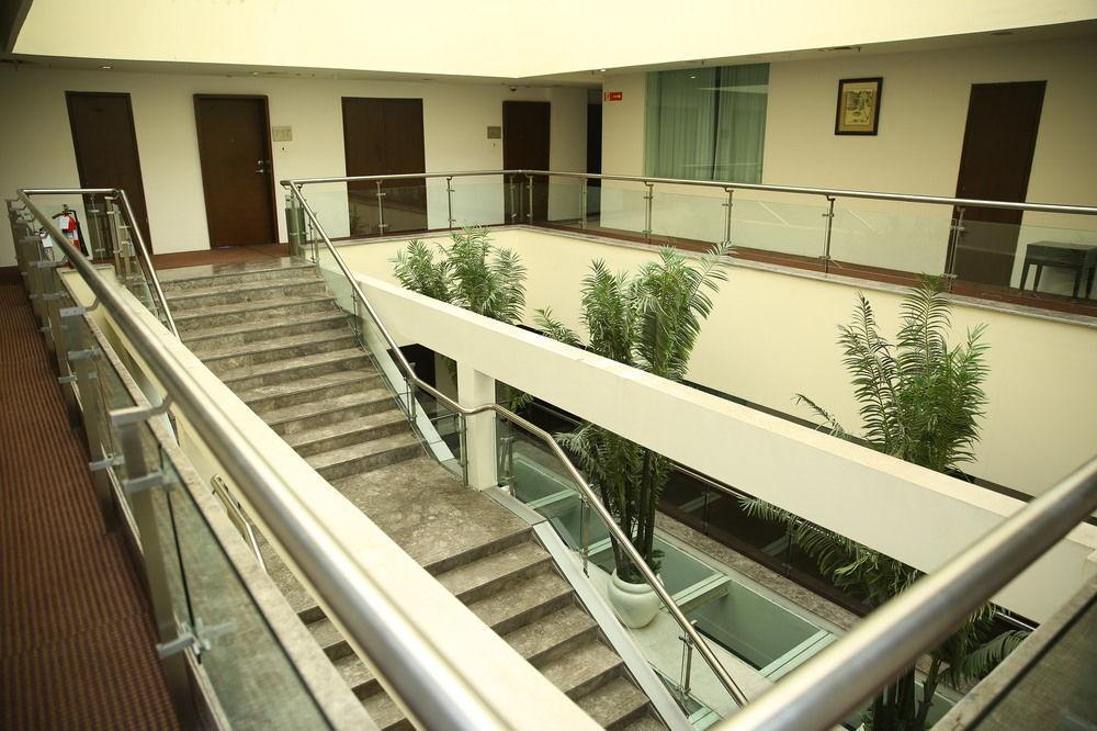 Capital O 9960 Hotel Grand Himayat Hyderabad Exterior photo
